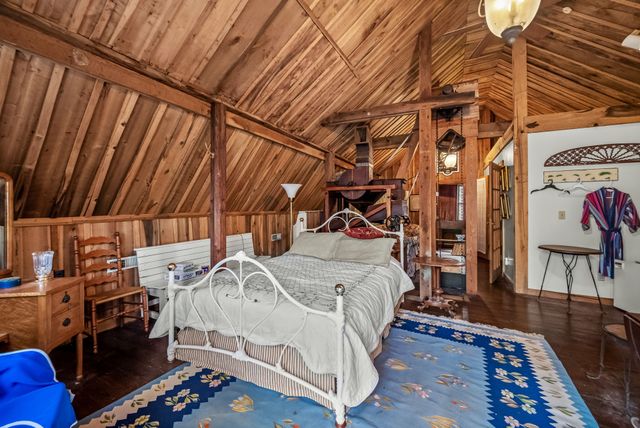 1195 SHIPMAN CREEK ROAD, Wartrace, TN 37183