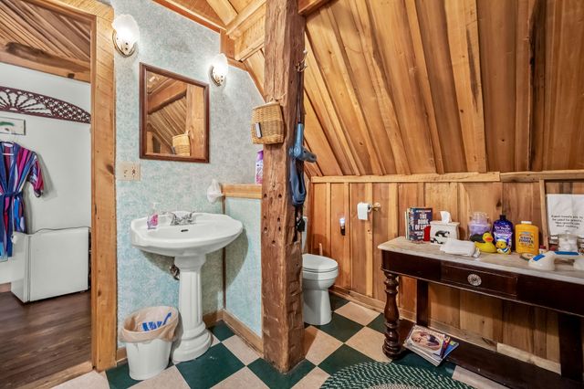 1195 SHIPMAN CREEK ROAD, Wartrace, TN 37183