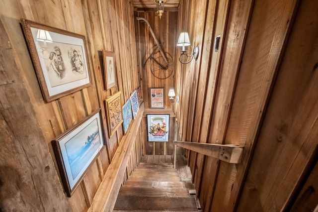 1195 SHIPMAN CREEK ROAD, Wartrace, TN 37183