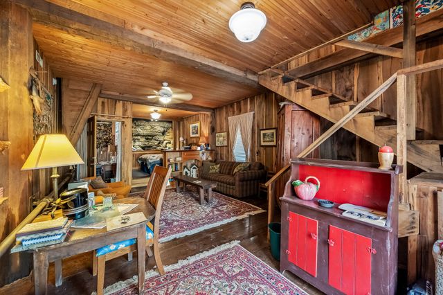 1195 SHIPMAN CREEK ROAD, Wartrace, TN 37183
