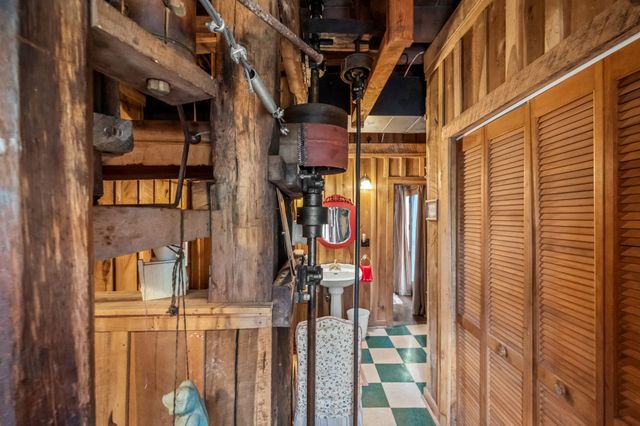 1195 SHIPMAN CREEK ROAD, Wartrace, TN 37183