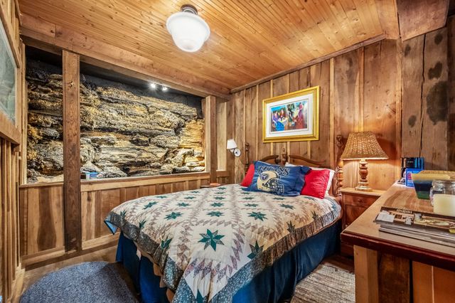 1195 SHIPMAN CREEK ROAD, Wartrace, TN 37183