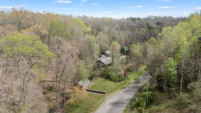 1195 SHIPMAN CREEK ROAD, Wartrace, TN 37183