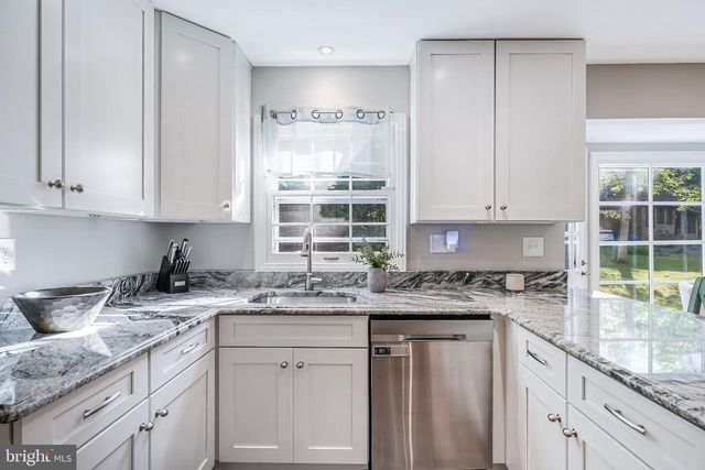 2521 FOWLERS LN, Reston, VA 20191