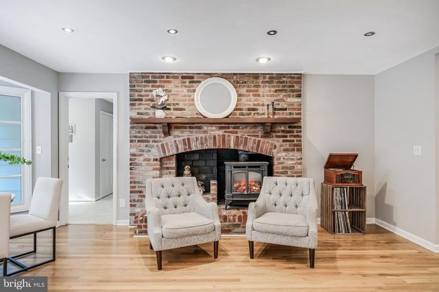 2521 FOWLERS LN, Reston, VA 20191