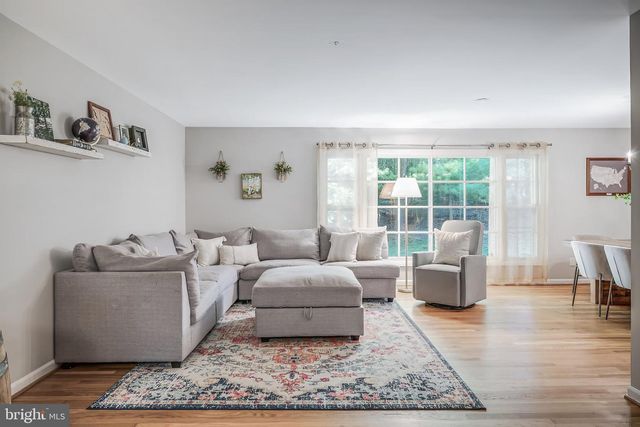 2521 FOWLERS LN, Reston, VA 20191