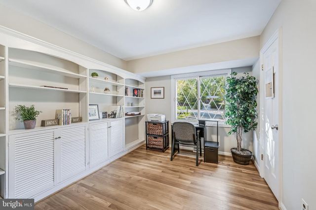 2521 FOWLERS LN, Reston, VA 20191