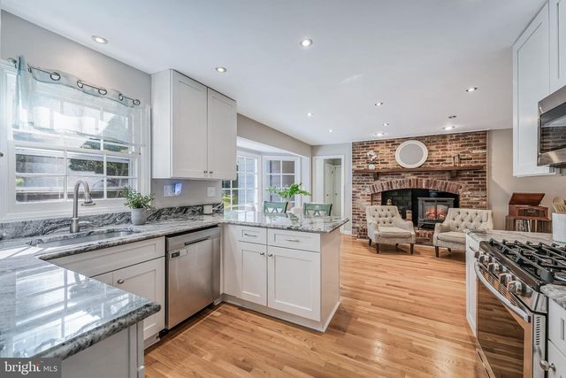 2521 FOWLERS LN, Reston, VA 20191