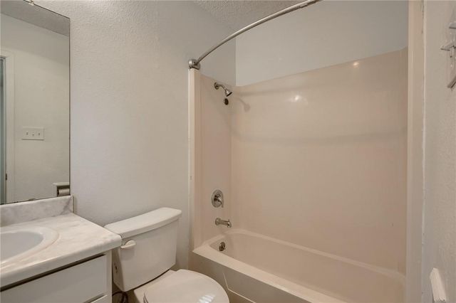 905 Chisholm CV, Round Rock, TX 78681
