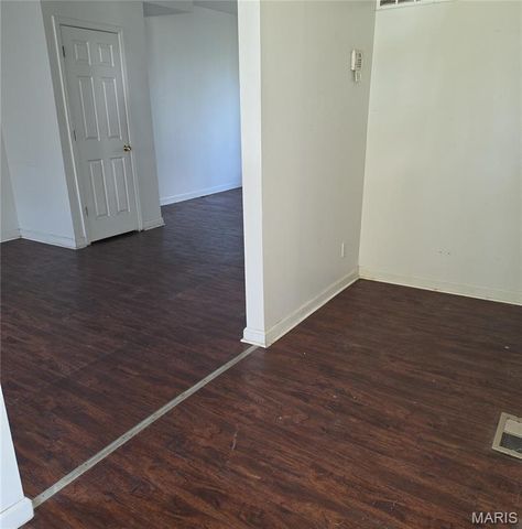 6528 Bartmer Avenue, St Louis, MO 63130