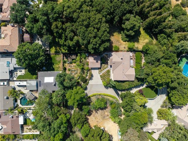 23428 Oakrun Lane, Newhall, CA 91321