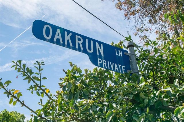 23428 Oakrun Lane, Newhall, CA 91321