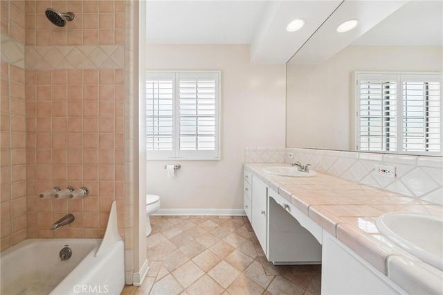 23428 Oakrun Lane, Newhall, CA 91321