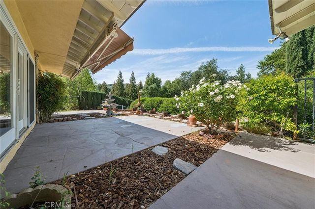 23428 Oakrun Lane, Newhall, CA 91321