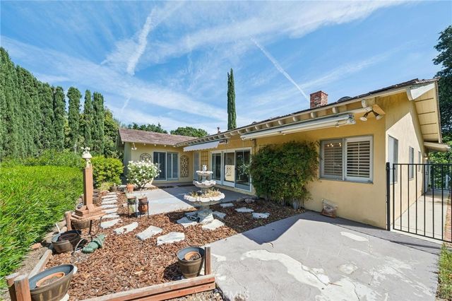 23428 Oakrun Lane, Newhall, CA 91321