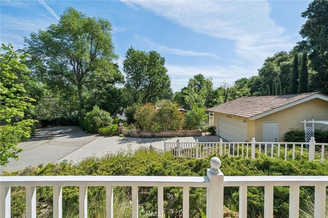 23428 Oakrun Lane, Newhall, CA 91321