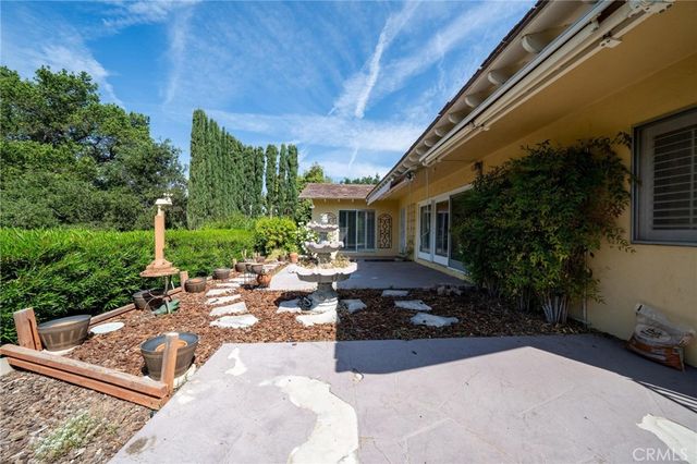 23428 Oakrun Lane, Newhall, CA 91321