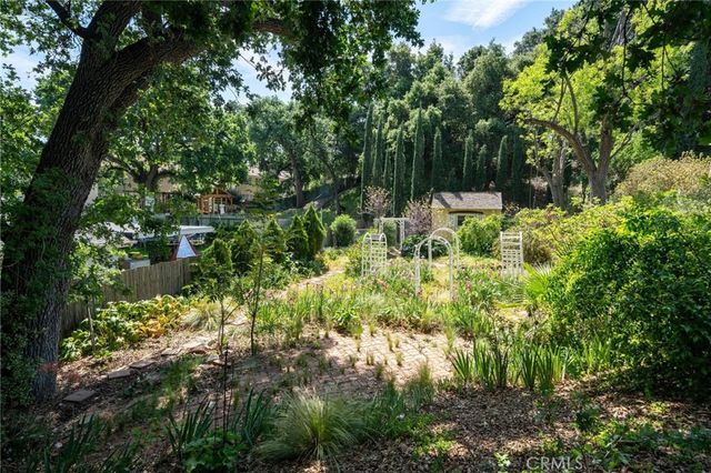 23428 Oakrun Lane, Newhall, CA 91321