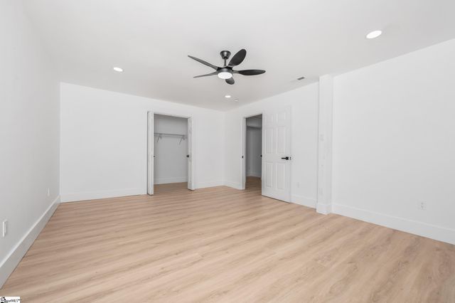 101 Ashford Avenue, Greenville, SC 29609