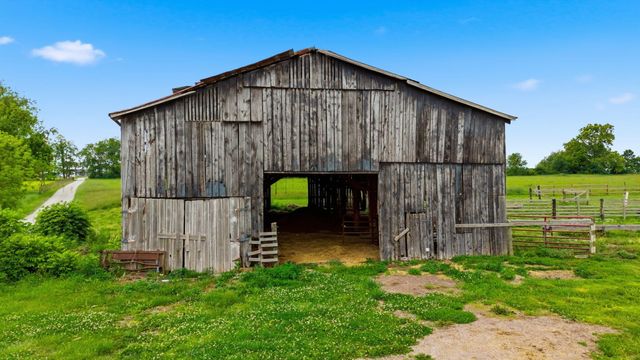 313 Jay Road, Owingsville, KY 40360