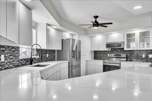 24262 CAPTAIN KIDD BOULEVARD, Punta Gorda, FL 33955