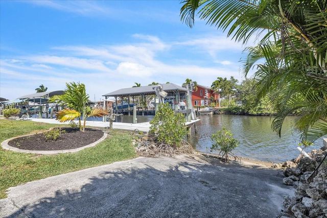 24262 CAPTAIN KIDD BOULEVARD, Punta Gorda, FL 33955