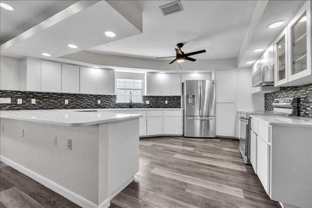 24262 CAPTAIN KIDD BOULEVARD, Punta Gorda, FL 33955