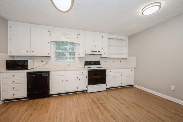 1763 Sherman 0, Kennesaw, GA 30152