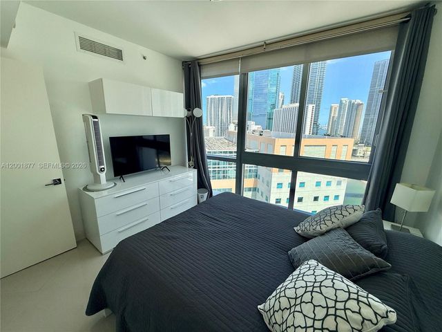 350 S Miami Ave 1601, Miami, FL 33130