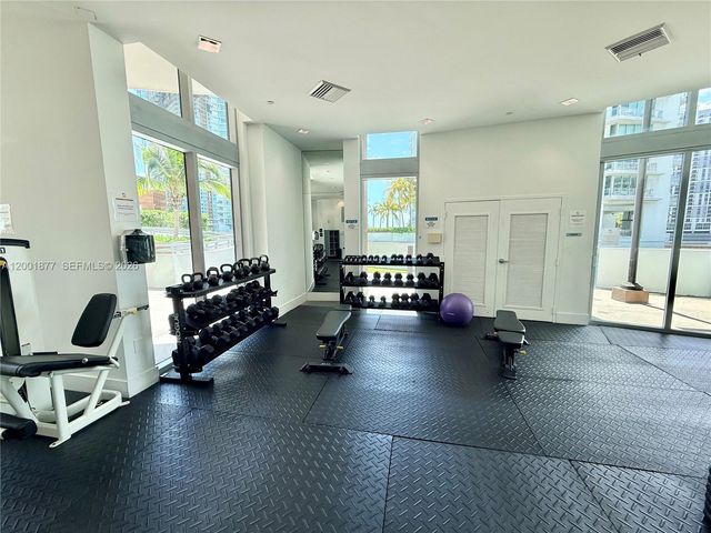 350 S Miami Ave 1601, Miami, FL 33130