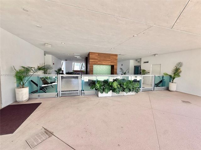 350 S Miami Ave 1601, Miami, FL 33130