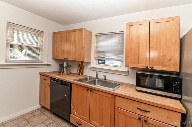 3811 Simpson Avenue, Fairfax, OH 45227