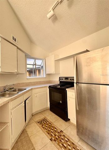 1908 LAKE ATRIUMS CIRCLE 10, Orlando, FL 32839