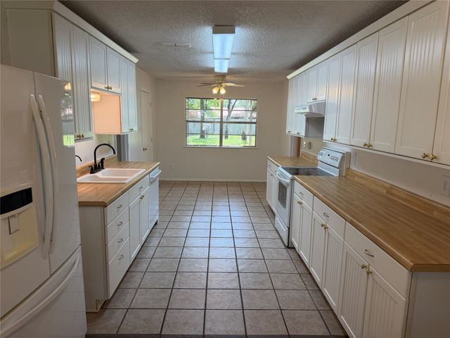 504 Austin Drive, Mineral Wells, TX 76067