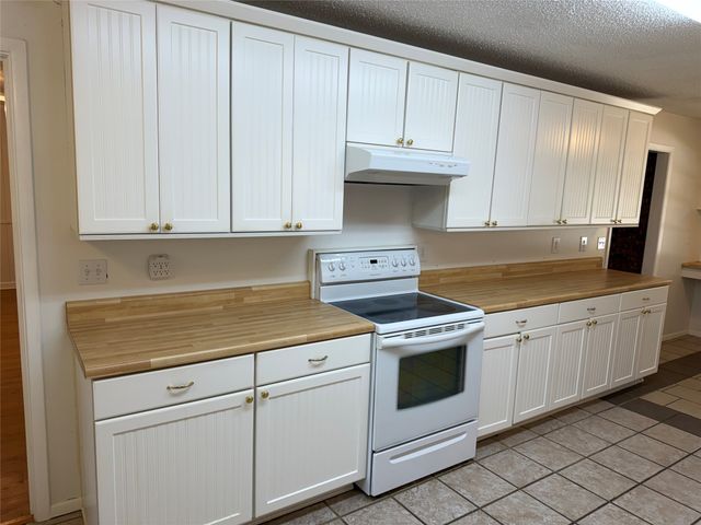 504 Austin Drive, Mineral Wells, TX 76067