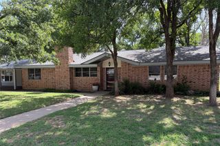 504 Austin Drive, Mineral Wells, TX 76067