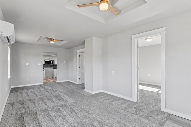 2435 W Calhoun Street, Springfield, MO 65802