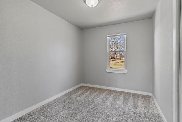 2435 W Calhoun Street, Springfield, MO 65802