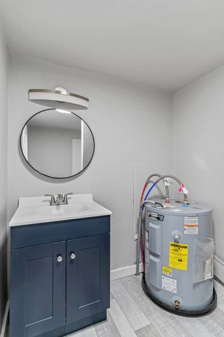 2435 W Calhoun Street, Springfield, MO 65802