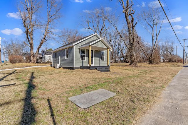 2435 W Calhoun Street, Springfield, MO 65802