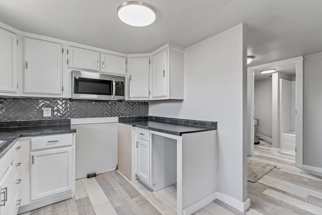 2435 W Calhoun Street, Springfield, MO 65802