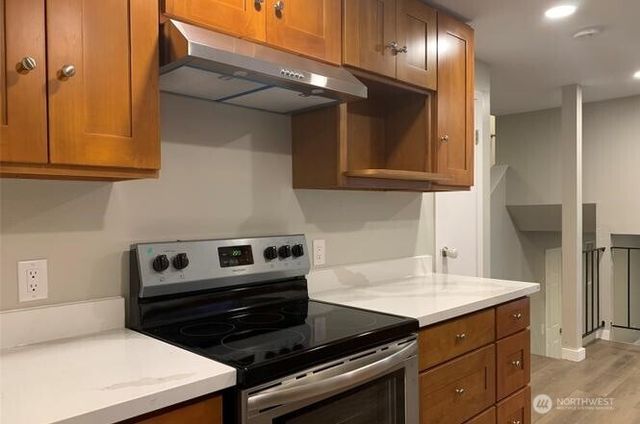 34242 36th Place SW, Federal Way, WA 98023