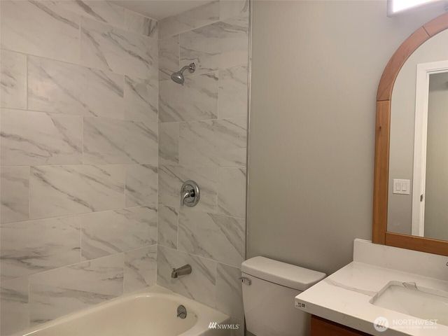 34242 36th Place SW, Federal Way, WA 98023