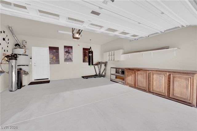 6334 White Heron Court, Las Vegas, NV 89139