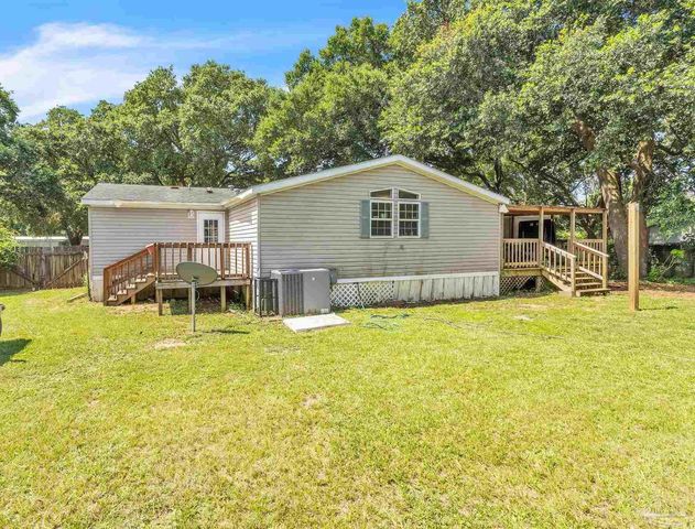 4068 Scottsdale Ave, Pace, FL 32571