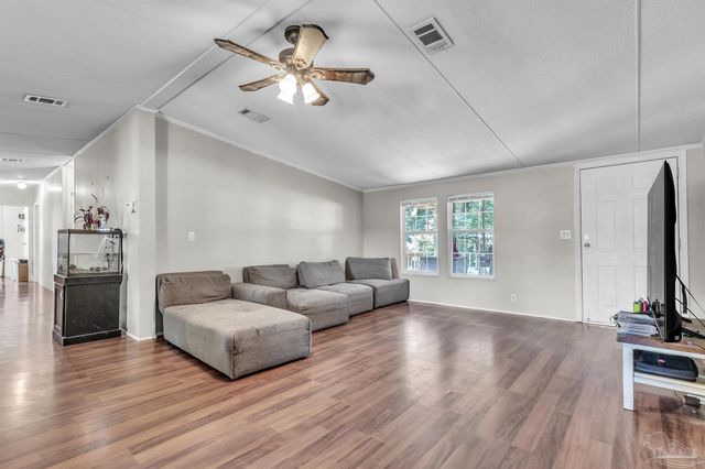 4068 Scottsdale Ave, Pace, FL 32571