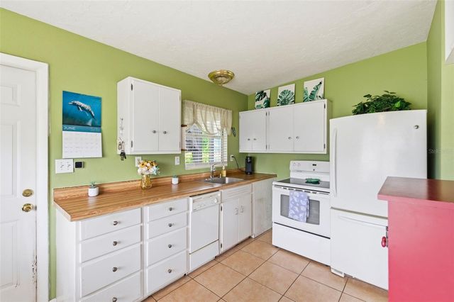 100 AVERY AVENUE, Crystal Beach, FL 34681
