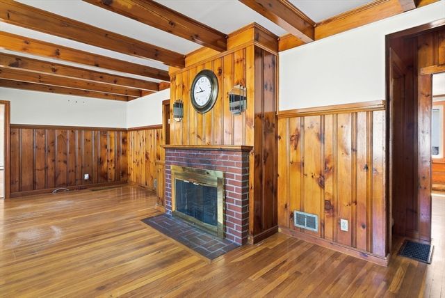 215 Pearl St, Reading, MA 01867
