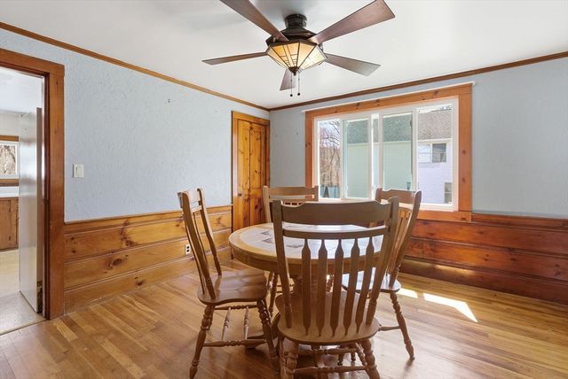 215 Pearl St, Reading, MA 01867