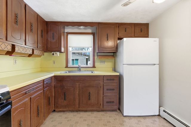 215 Pearl St, Reading, MA 01867